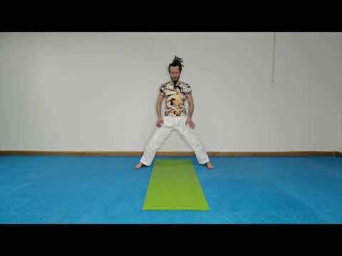 Yoga for karate: Best exercises to improve shiko-dachi. Stretching and strengthening.