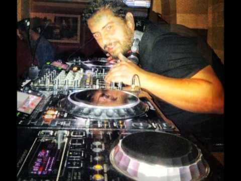 Love Is Tung - David Guetta Vs Deniz Koyu Sakis Grillas Live Mix 2015