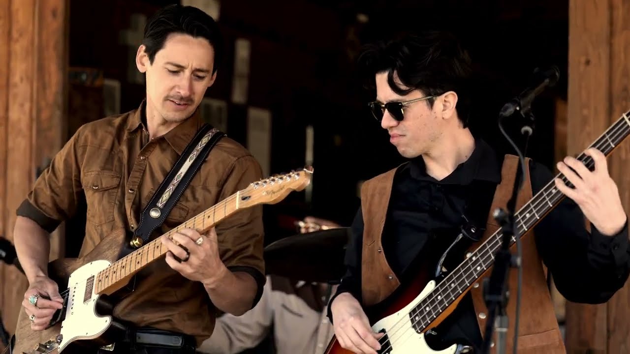 Promotional video thumbnail 1 for The Holiday Weekend Band
