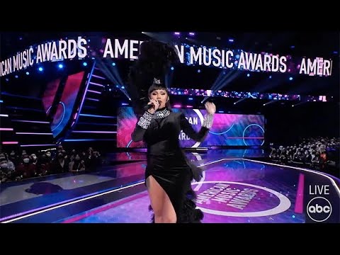 Cardi B - Favorite Hip-Hop Song Acceptance Speech (AMAs 2021)