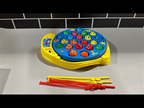 Let's go Fishin' Game by Pressman