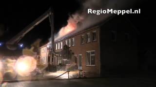 preview picture of video 'Uitslaande woningbrand in Steenwijk'