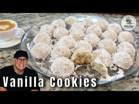 Homemade Vanilla Cookies with Crunchy Walnuts