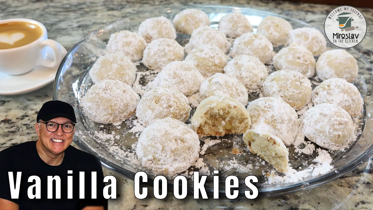 Homemade Vanilla Cookies with Crunchy Walnuts