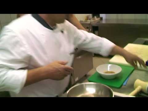 Trkaj, 13. epizoda: Dvorec čudežnih rok: Zlatko in rokometašice