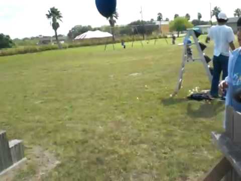 Mariza throwing a football