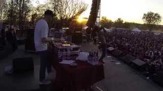 Travis Barker, Yelawolf & Chris Karns perform "Push 'em" LIVE on 4/20