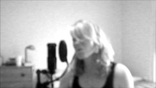 Deiji- Comatose cover by Julia Nunes