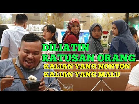 teriak-teriak-di-mall-diliatin-ratusan-orang