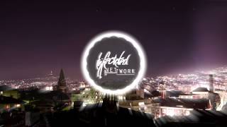 Meshach Gordon - I Fall Away (Feat. Felica Farerre)