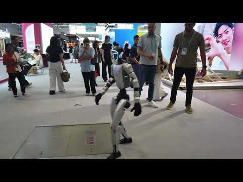🇨🇳🤖2026深圳文博會高科技宇樹機械人 Shenzhen International Cultural Industries Fair Hi-tech Ai Unitree Robot Dance