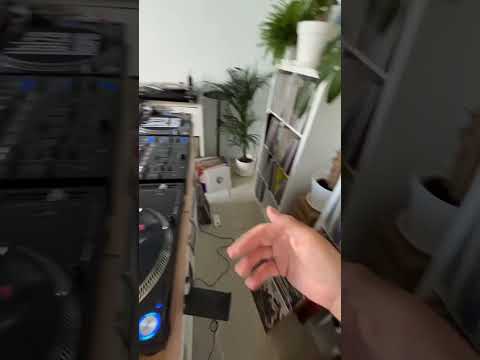 Stardust vs Lovestation - Teardrops (Stardust Mix) - House Classics Mashup Tip of the Day! 🕺🏽#dj