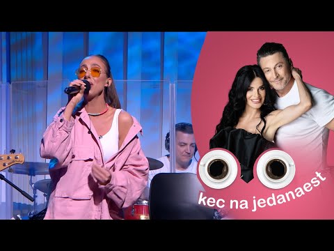 Jedinstvenim glasom oduševljava kad god zapeva | Naiva | KEC NA JEDANAEST