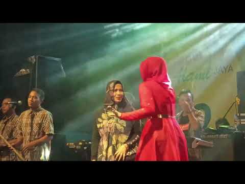 Anisa Rahma -d sawer puluhan juta oleh ibu2 - tersisih - live Malang