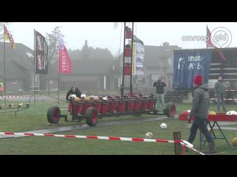 Carbidschieten met een silo: megaklappen in Nijkerkerveen