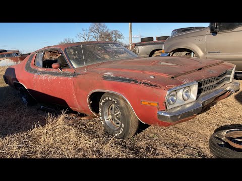 Ratty MOPAR MUSCLE. 1973 Plymouth  Roadrunner H-code. 340 4 speed