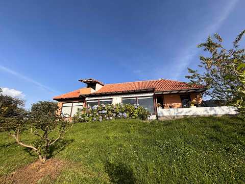 Casa campestre Sesquilé Cundinamarca en venta. 