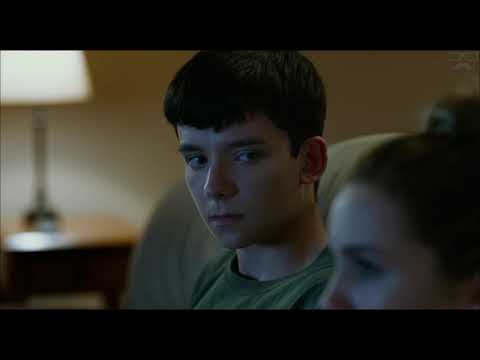 Did You Catch This Awkward Moment? - KISSING