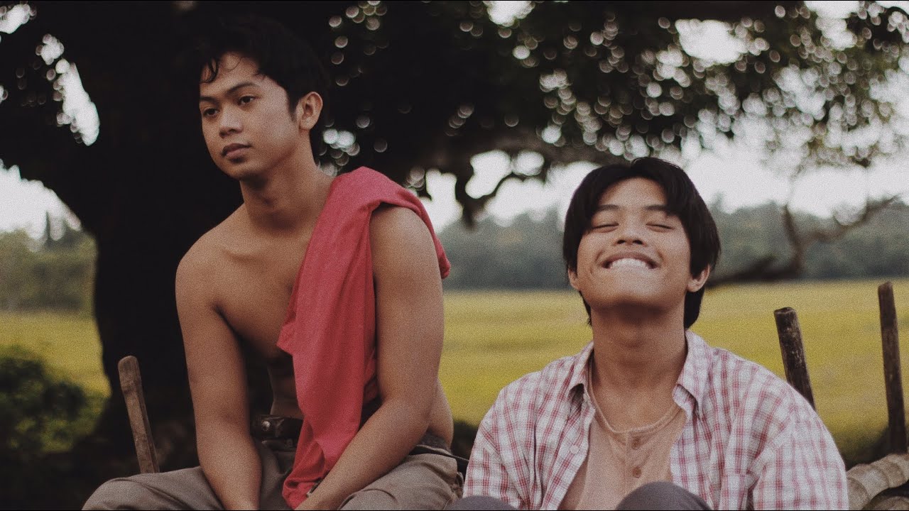 Miniature de la vidéo Ang Nagliliyab na Kasaysayan ng Pamilya Dela Cruz (2019) | Elijah Canlas, Angeli Bayani, Rex Lantano du film Ang Nagliliyab na Kasaysayan ng Pamilya Dela Cruz