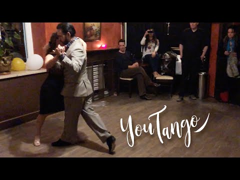  Gustavo Gómez  and  Gabi Gómez  are  dancing  to  the  tango  "  El Puntazo  "  by  Tango Bardo  in  2020