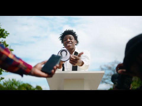 Sqweez - Roll Me a Blunt (Official Music Video)