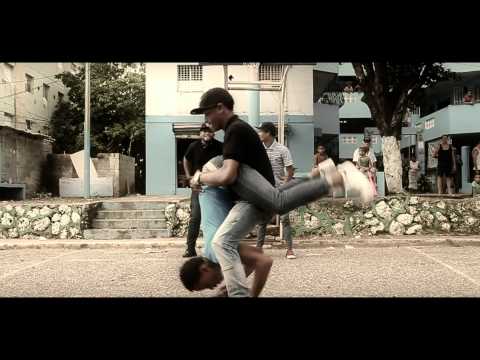 CON LO PIE - CHIMBALA FT BLACK GORILLA - VIDEO OFICIAL FULL HD