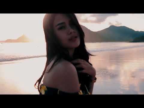 Selong Belanak Beach