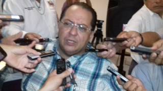 El coordinador de la fracción parlamentaria del PRI, en el Congreso local, Manuel Andrade Díaz, se p