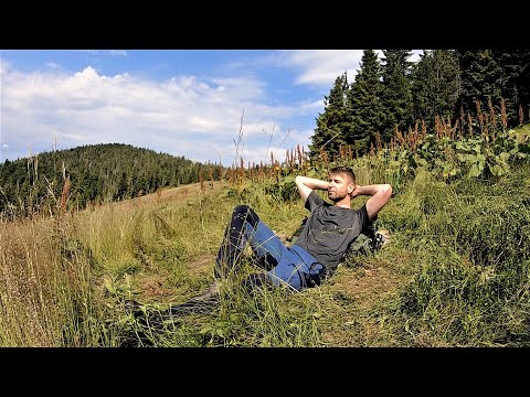 Sommerliches Trekking und Wildcamping | Soloübernachtung in den Bergen | Bushcraft Off Grid Living