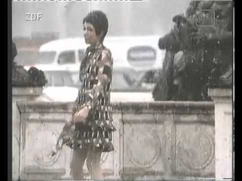 Fashion from 1969 - Across the Universe by Phase 4 Stereo Spectacular