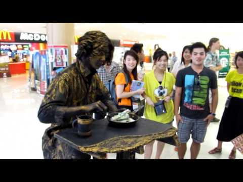 IOI 2011 - Bronze Statue