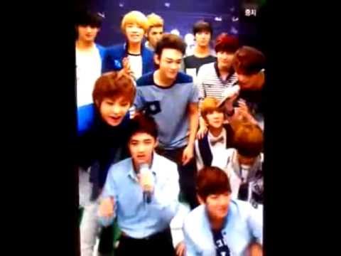 120810 EXO SM. Art Exhibition - Singing Karaoke