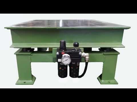 Air Powered Vibratory Flat Deck Table to Compact Vermiculite - Cleveland Vibrator Co.