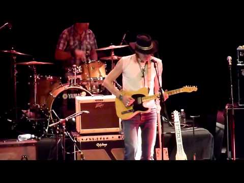 Carl Wyatt & The Delta Voodoo Kings - Blues Notes Festival