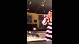 Chris Brown - Escape Your Love (Periscope)