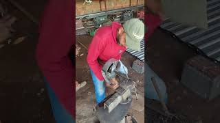 armando molas de porta de enrolar. #porta, #molas, #portão