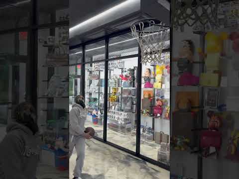 Elz Tay extreme Dunk Like Kevin Durant