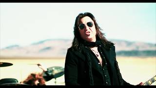 Stryper - &quot;Sorry&quot; (Official Music Video)
