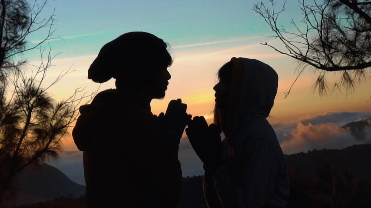 Alffy Rev ft. Farhad — Bumi Terindah