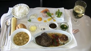 preview picture of video 'I was hilarity in the business class of JAL (Japan Airlines)【Video of Araigimachan】'