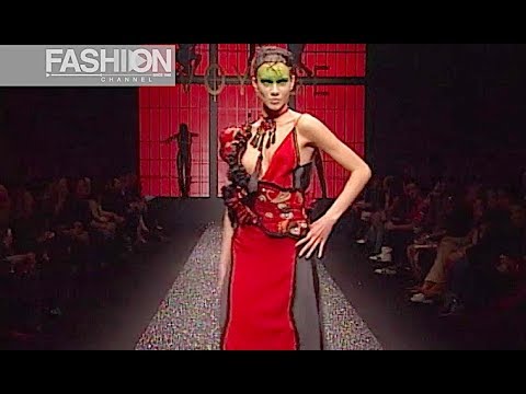 VOYAGE Fall 2003 2004 Milan - Fashion Channel