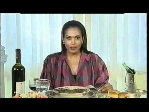 Daniele Luttazzi  joke mucca pazza + sketch con Zeudi Araya (Satyricon 2001)