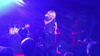 2016-11-17 - Letters To Cleo @ Bowery Ballroom - 06 - Mellie&#39;s Coming Over
