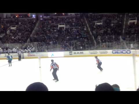 Joe Pavelski Shootout. LA Kings vs San Jose Sharks(Nov 27, 2013).