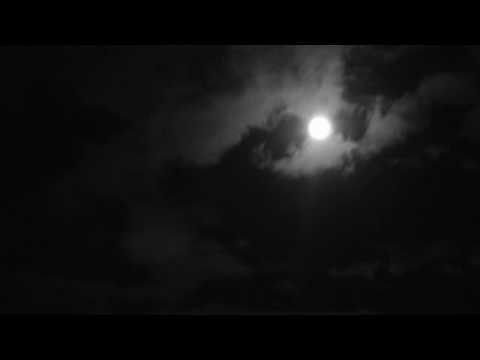 Moon and Clouds Time Lapse - 4 October 2009