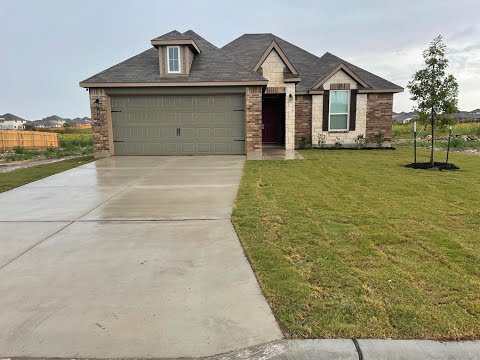 Welcome home to this beautiful, brand-new single-story home in the desirable Lake Pointe community! property video