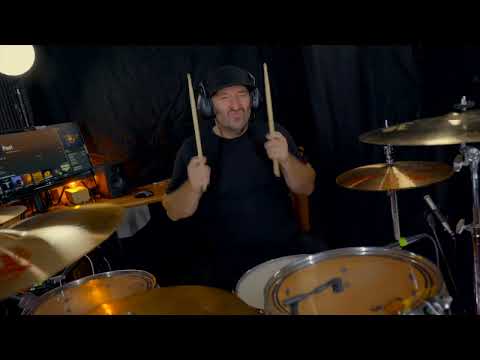 Locomotive - Past (2023) --- performed by Jouza --- dronBee production