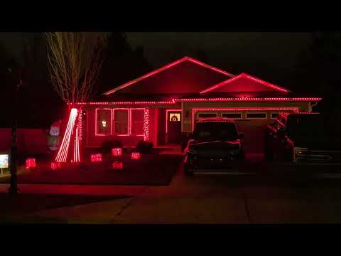Hotel Fronek | Christmas Light Show 2025 - Jingle Burgers