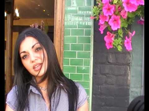 download lagu mp3 mp4 Italian Restaurant Twickenham, download lagu Italian Restaurant Twickenham gratis, unduh video klip Italian Restaurant Twickenham