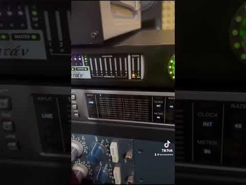 СЛАВА МАРЛОУ ПОКАЗАЛ КАК ОН ПИШЕТ СВОИ ТРЕКИ